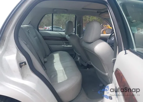 2005 Mercury Grand Marquis Ls/Lse from USA, damaged, VIN 2MHFM75W45X621448